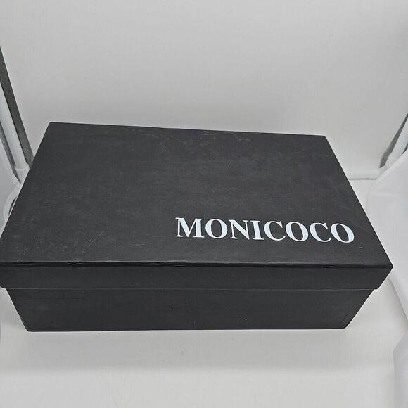 Monicoco Nude Mary Jane Closed Round‎ Toe 5 Stiletto Heels - Picture 13 of 15